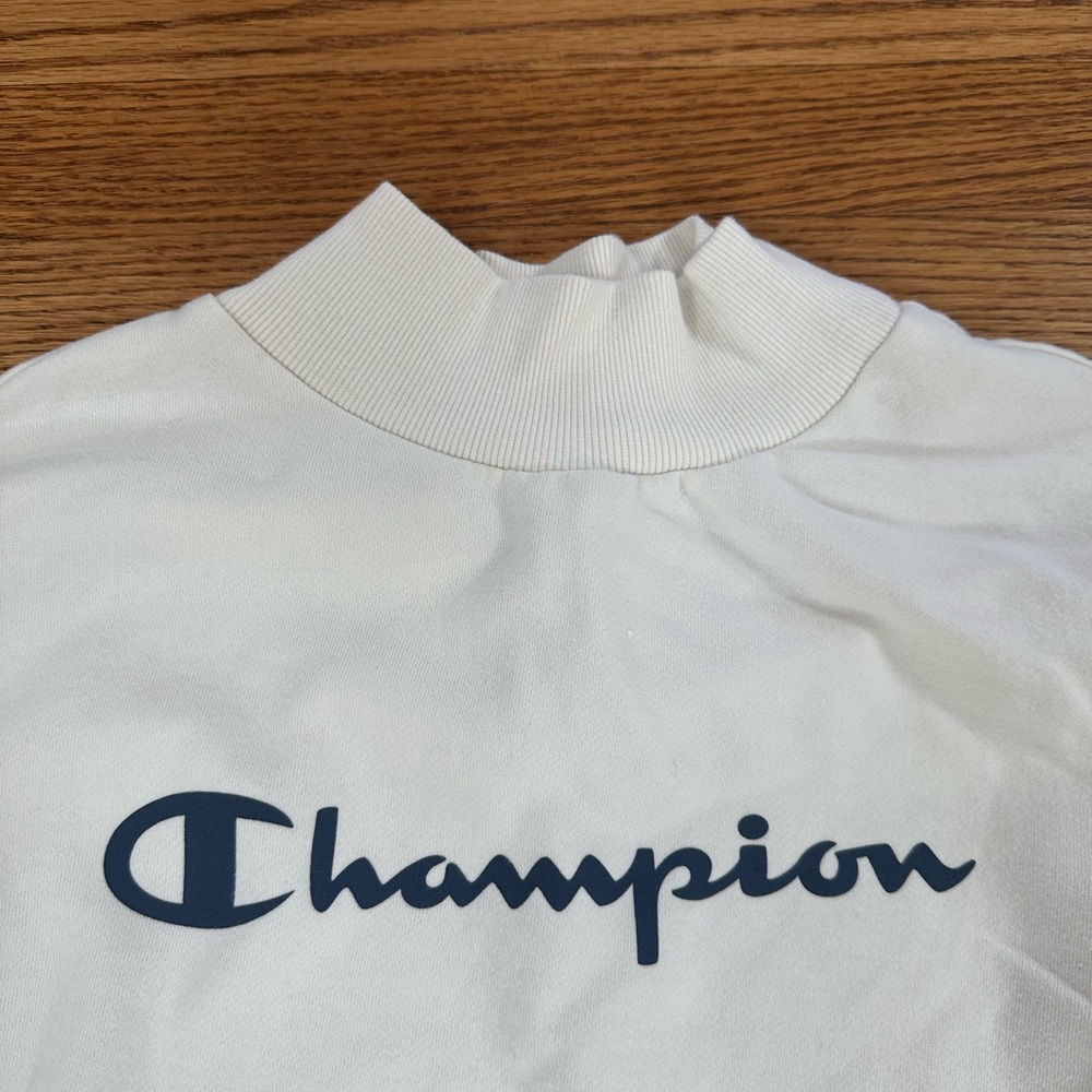 Set of 2 Champion Cropped White Mockneck Sweatshirt and Black Long Sleeve Top - Picture 2 of 5